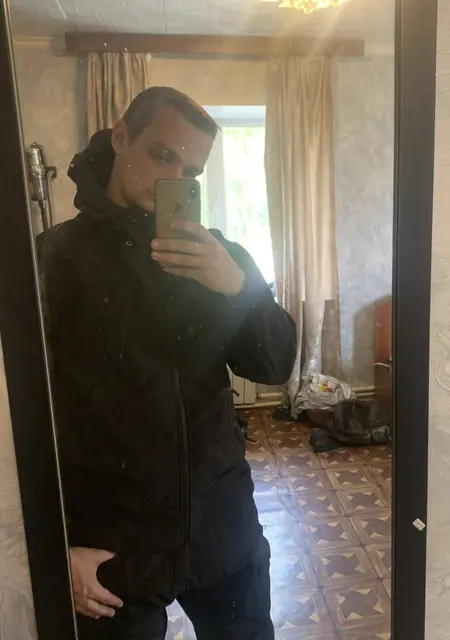 Я Алексей, 23, из Сухиничей, ищу знакомство для постоянных отношений