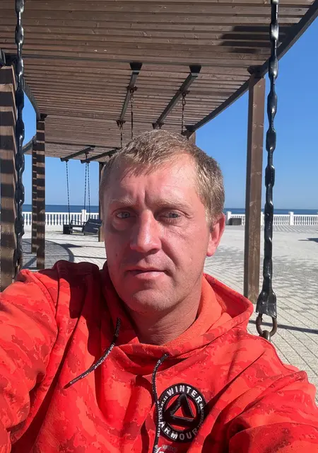 Михаил из Севастополя, мне 40, познакомлюсь для постоянных отношений