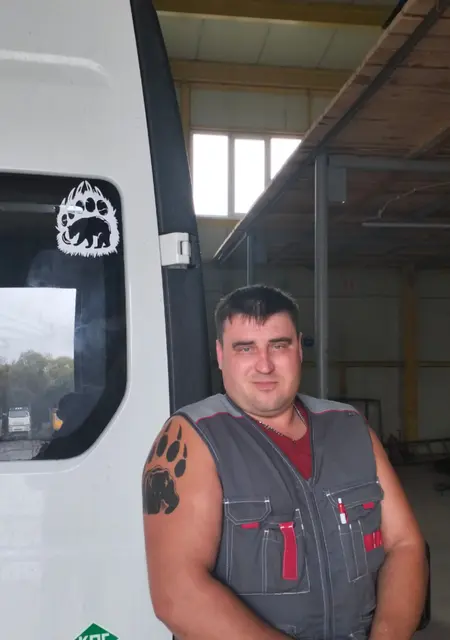 Медведь из Поронайска, мне 36, познакомлюсь на одну ночь