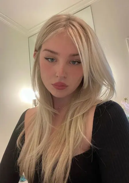 Я Ева, 20, знакомлюсь для общения в Санкт-Петербурге