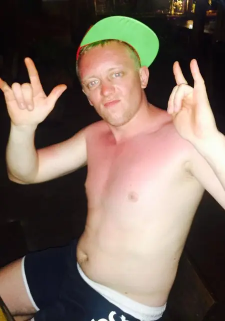 Миша из Северодвинска, ищу на сайте знакомства на одну ночь