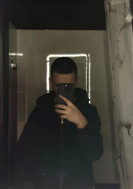 Matvey из Иванова, мне 19, познакомлюсь для вирта