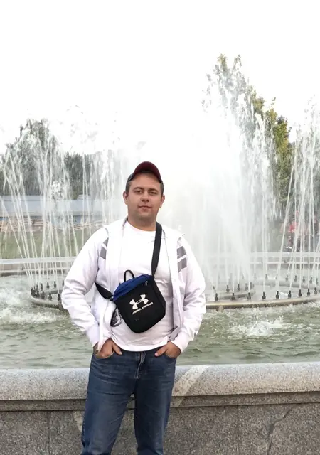 Анатолий из Санкт-Петербурга, мне 26, познакомлюсь для постоянных отношений