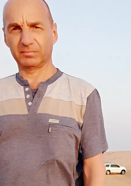 Я Сергей, 61, из Санкт-Петербурга, ищу знакомство для приятного времяпровождения