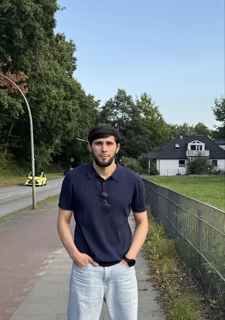 Я Zubayr, 26, знакомлюсь для общения в Санкт-Петербурге