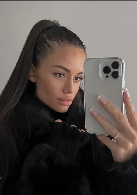 Я Альмира, 28, из Махачкалы, ищу знакомства на одну ночь