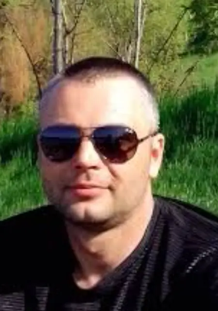 Андрей из Симферополя, ищу на сайте общение