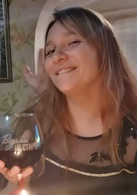 Я Наталия, 43, знакомлюсь для приятного времяпровождения в Санкт-Петербурге