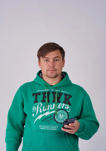 Саня Макаров из Новоуральска, ищу на сайте приятное времяпровождение