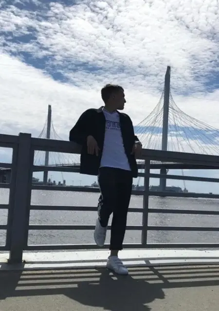 Марк из Губкинского, ищу на сайте знакомства на одну ночь