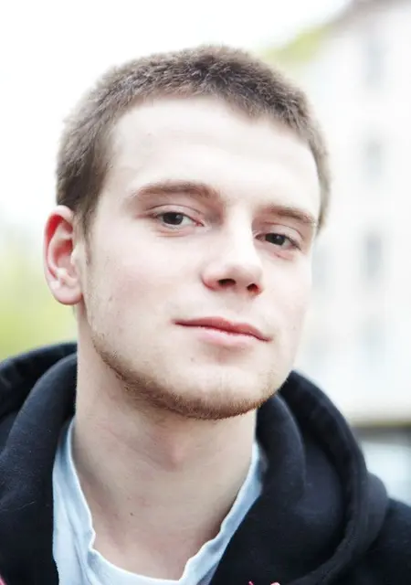 Александр из Сызрани, ищу на сайте вирта