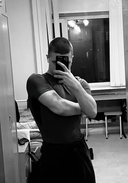 Никита из Омска, мне 19, познакомлюсь для вирта