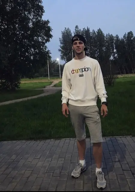 Я Vladislav, 30, из Барнаула, ищу знакомство для вирта