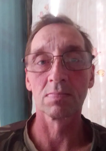 Виктор из Санкт-Петербурга, мне 54, познакомлюсь без обязательств