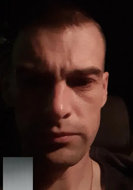 Evgenij из Ялты, ищу на сайте знакомства на одну ночь