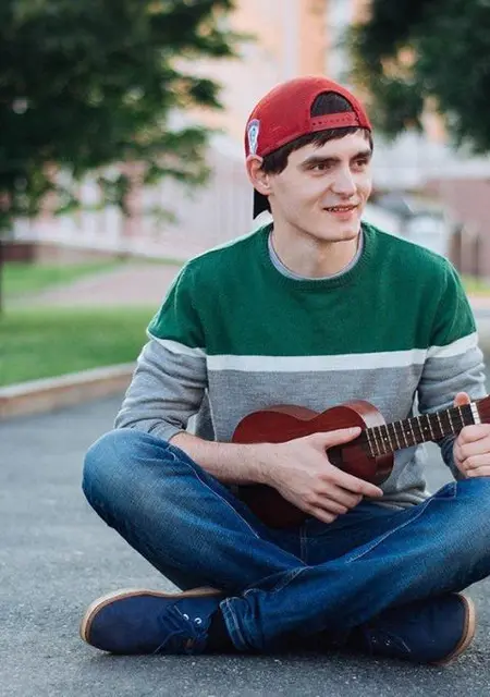 Никита из Ижевска, ищу на сайте знакомства на одну ночь