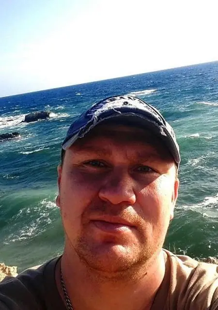 Я Дмитрий, 48, из Щекино, ищу знакомство для постоянных отношений