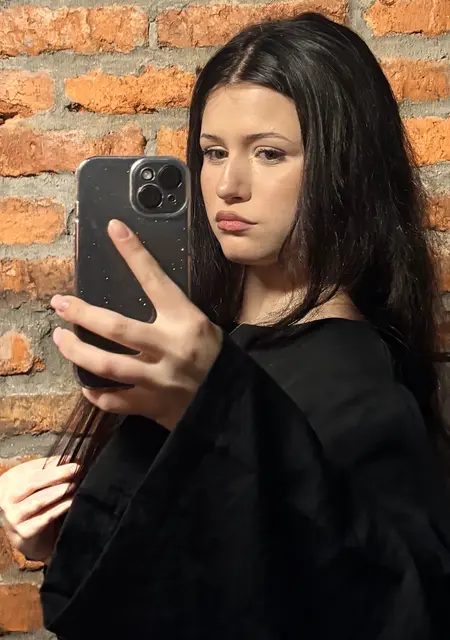Лиза из Находки, ищу на сайте общение