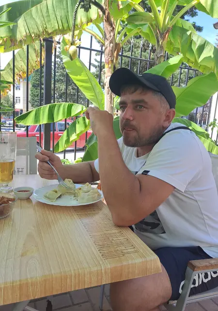 Я Sergei, 40, из Рязани, ищу знакомства без обязательств