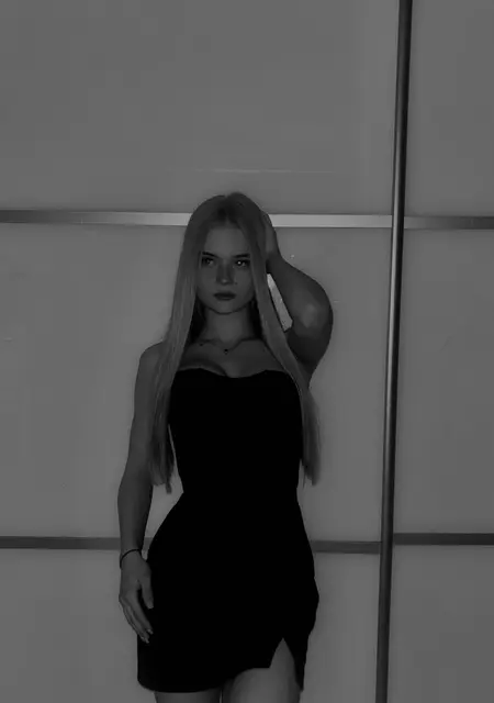 Я Эвелина, 19, знакомлюсь для вирта в Москве