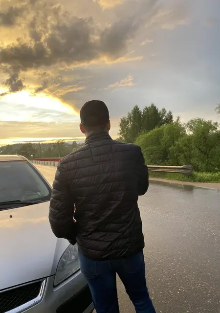 Я Максим, 28, из Чехова, ищу знакомства без обязательств