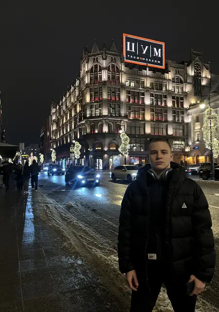 Я Руслан, 20, знакомлюсь на одну ночь в Владимире