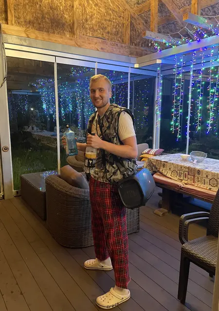 Павел из Владивостока, ищу на сайте знакомства на одну ночь