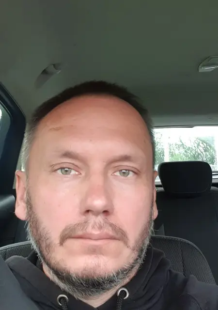 Виктор из Екатеринбурга, мне 41, познакомлюсь на одну ночь