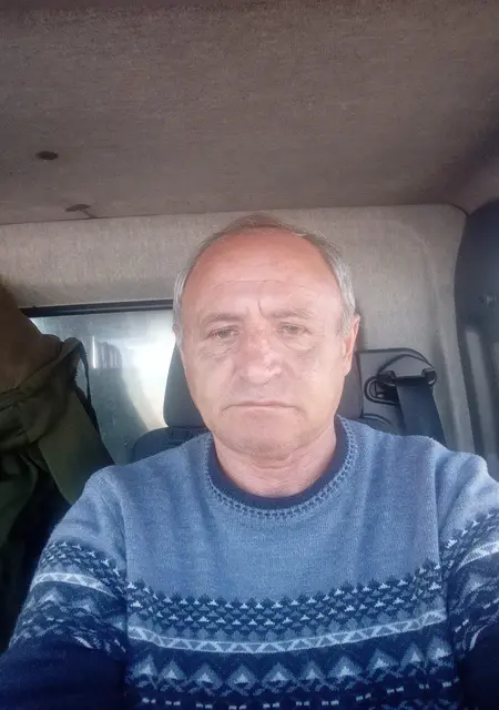 Я Геннадий, 65, знакомлюсь без обязательств в Белгороде