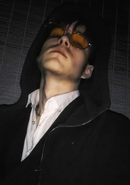 Я Артем, 21, знакомлюсь для общения в Норильске