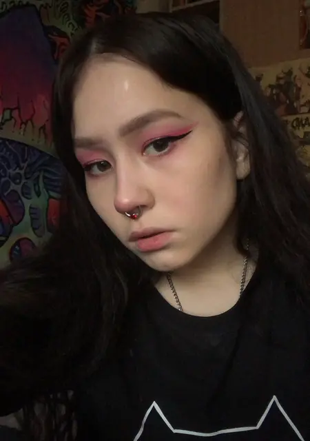 Я Алина, 25, из Абакана, ищу знакомство для совместных путешествий