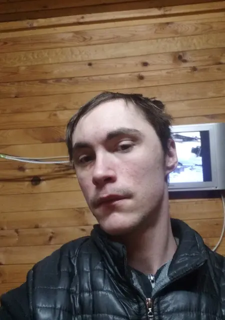 Я Дмитрий, 29, знакомлюсь без обязательств в Пскове