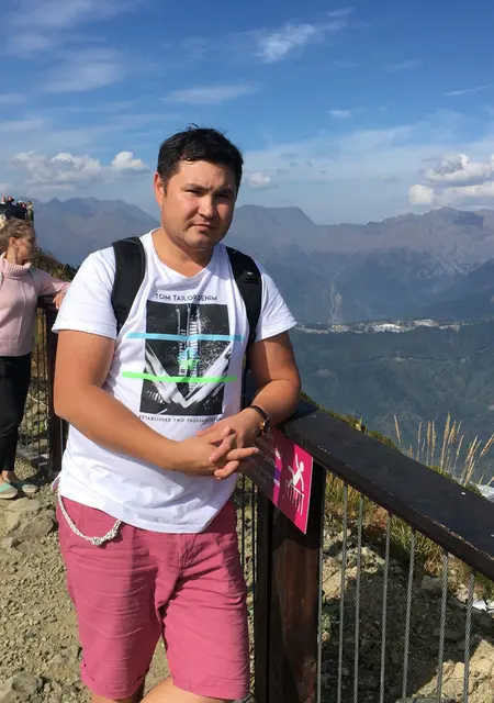 Я Рома, 40, знакомлюсь без обязательств в Перми