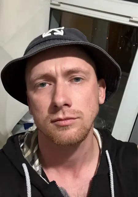 Виктор из Ставрополя, мне 28, познакомлюсь для приятного времяпровождения