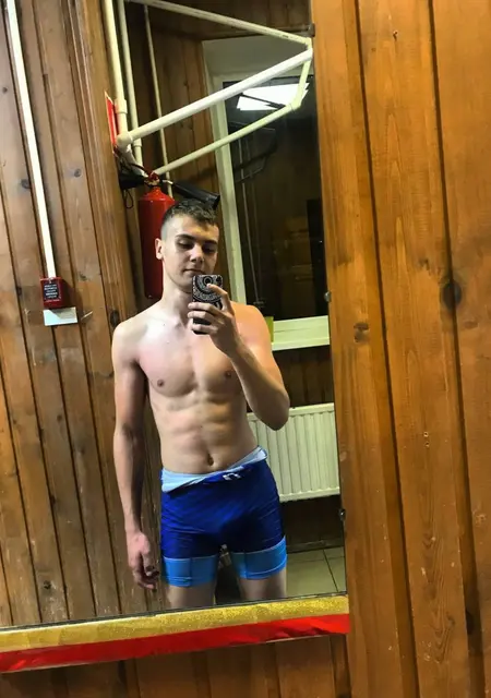 Я Артем, 24, знакомлюсь для вирта в Орехово-Зуево