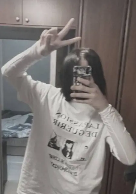 Я Виктор, 19, из Архипо-Осиповки, ищу знакомство для постоянных отношений