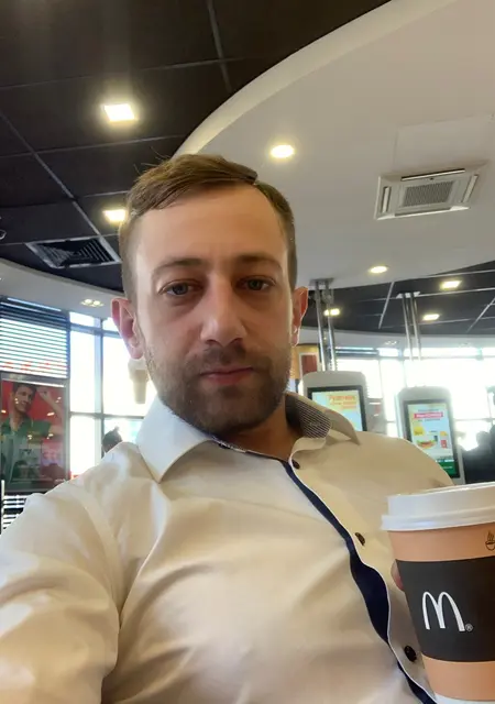 Я Александр, 36, знакомлюсь для открытые отношения в Ижевске