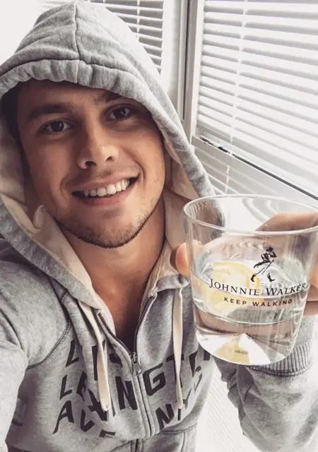 Владимир из Нижневартовска, ищу на сайте знакомства без обязательств