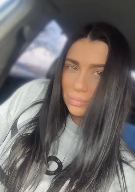 Виктория из Калининграда, ищу на сайте постоянные отношения