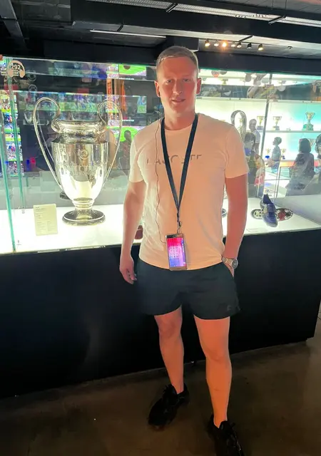 Никита из Екатеринбурга, мне 40, познакомлюсь без обязательств