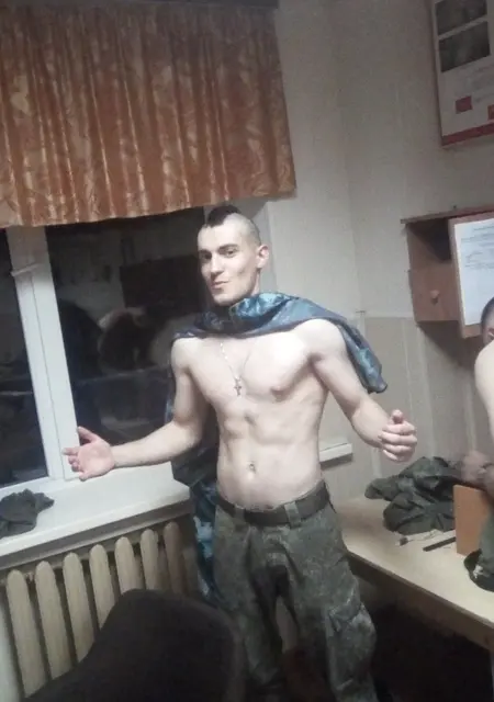 Георгий из Химок, мне 26, познакомлюсь на одну ночь