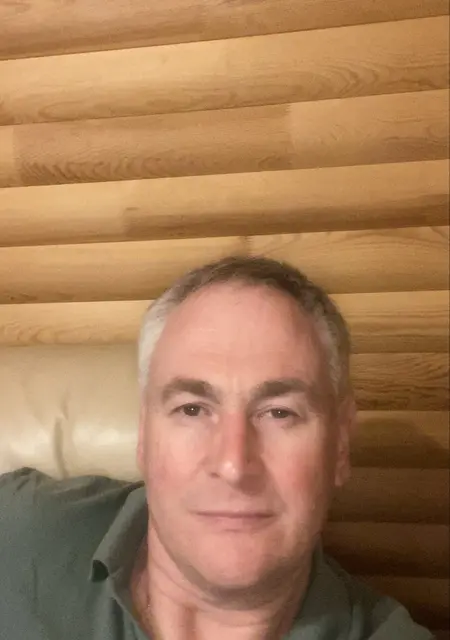 Андрей из Челябинска, мне 56, познакомлюсь без обязательств