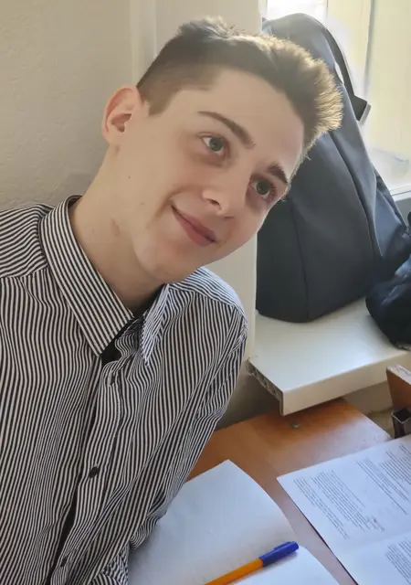 Я Стас, 22, из Ростова-на-Дону, ищу знакомства на одну ночь