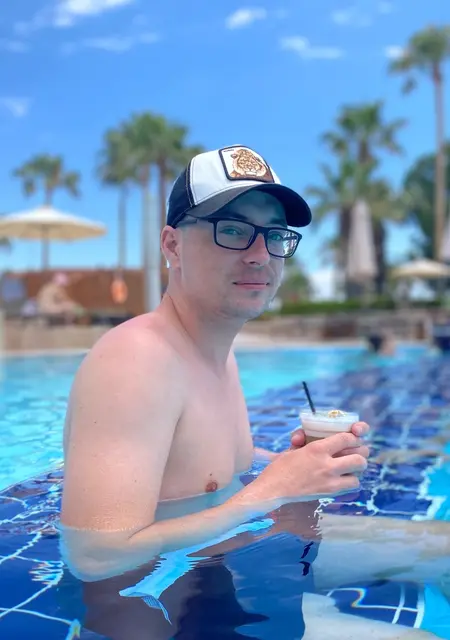 Я Антон, 34, из Энгельса, ищу знакомство для постоянных отношений