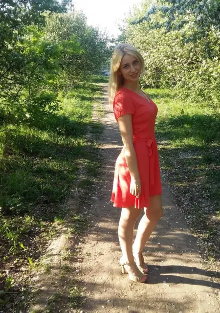 Оксана из Донецка, мне 45, познакомлюсь для вирта