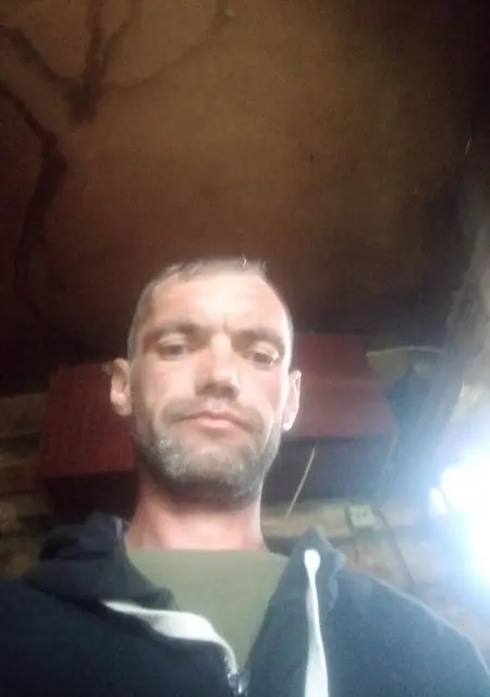 Я Грек, 39, из Омска, ищу знакомство для общения