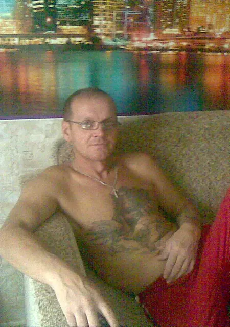 Серж из Лысьвы, мне 56, познакомлюсь для приятного времяпровождения