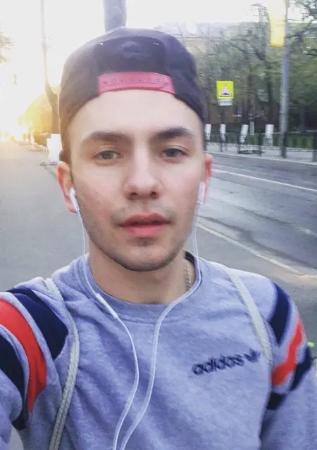 Владислав из Великого Новгорода, мне 28, познакомлюсь для дружбы