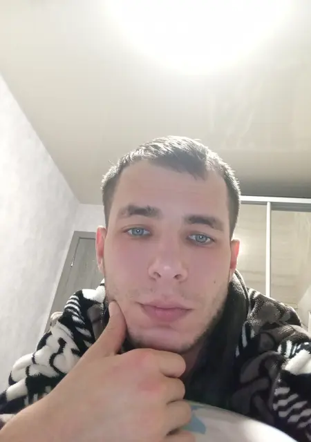 Влад из Орехово-Зуево, мне 27, познакомлюсь без обязательств