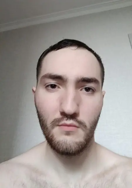 Я Алан, 22, из Беслана, ищу знакомства без обязательств